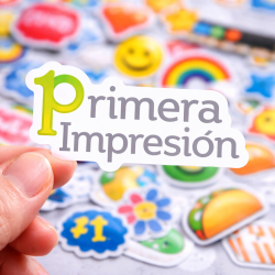 Stickers Redondos Personalizados | Adhesivos y Calcomanías en Vinilo