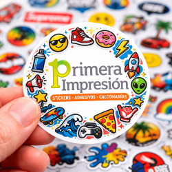 Impresión de stickers y calcomanías personalizadas con alta calidad y durabilidad.